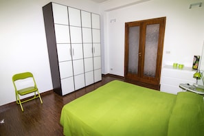 2 habitaciones, cunas gratuitas, wifi gratis y ropa de cama 