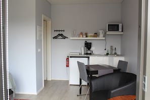 Studio (1) | Private kitchenette - Systrakot (Talknafjordur)