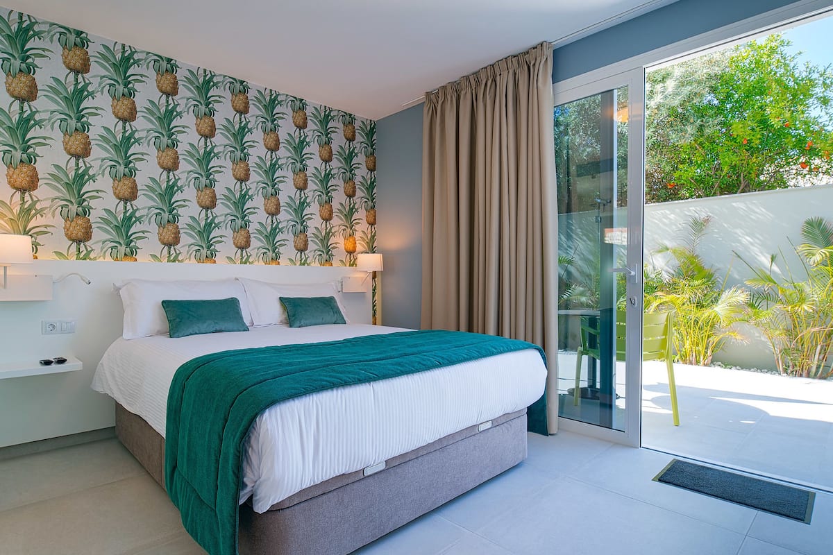 In-room safe, individually furnished, blackout curtains, soundproofing
