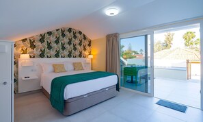 Appartement (senior suite terraza privada) | Coffre-fort pour ordinateur portable, ameublement unique