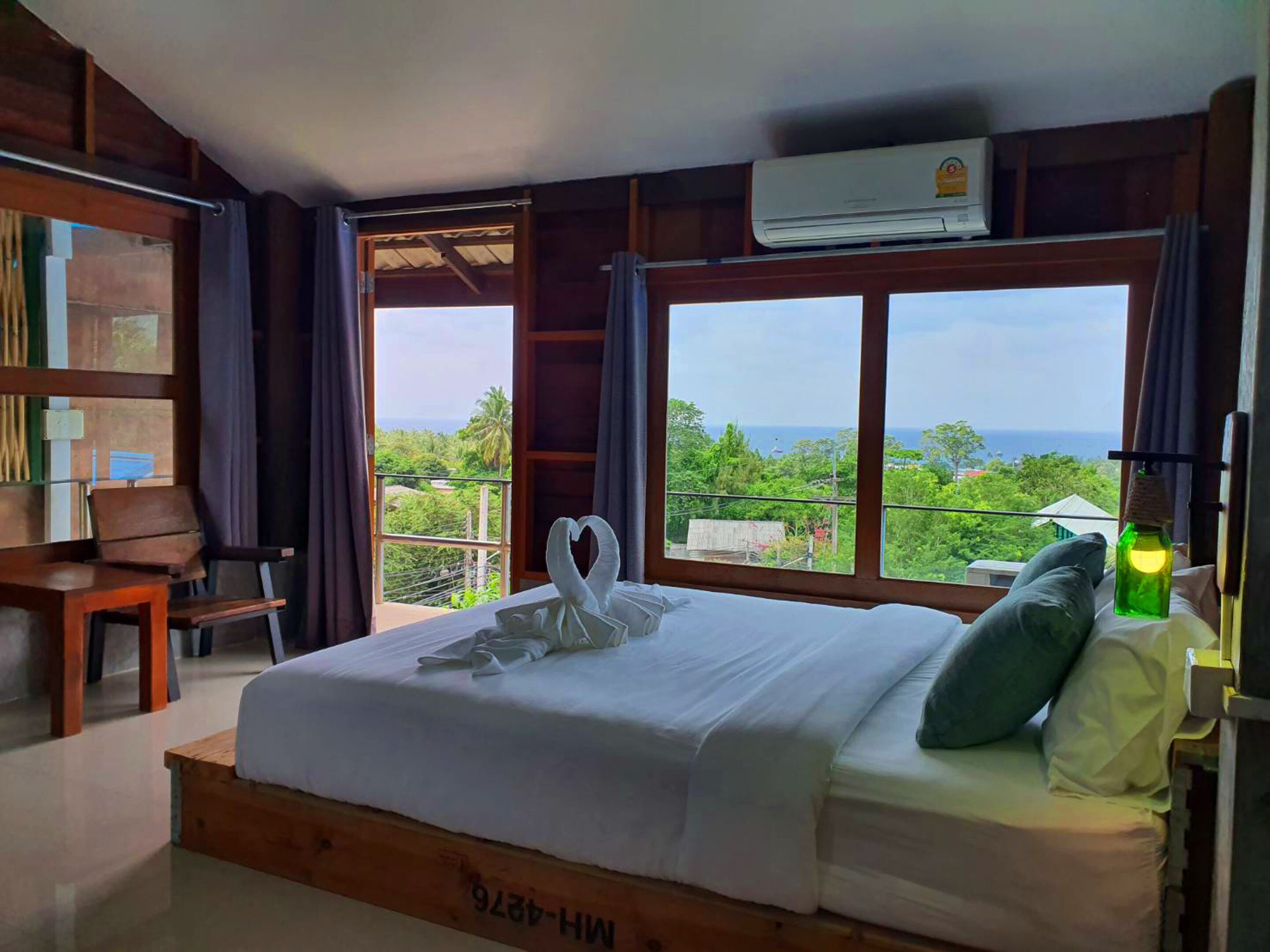 Design Room, 1 Queen Bed, Non Smoking