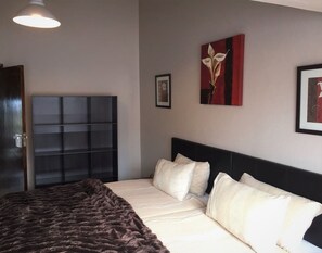 Exclusive-hus - 3 soveværelser | 3 soveværelser, pengeskab på værelset, strygejern/strygebræt