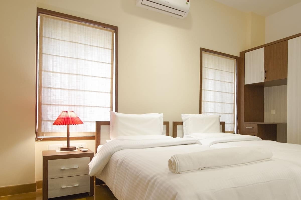 Family Apartment, Multiple Beds, Smoking | 2 bedrooms, premium bedding, memory-foam beds, in-room safe