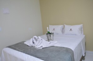 Minibar, blackout curtains, free WiFi, bed sheets - Pousada Ubarana (Maragogi)