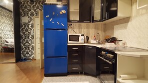 Apartment | Eigene Küche | Kühlschrank, Mikrowelle, Ofen, Herdplatte