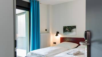 2 Schlafzimmer, hochwertige Bettwaren, Schreibtisch, kostenloses WLAN