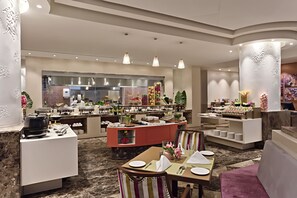 Breakfast area - Fortune Park Pushpanjali, Durgapur - Member ITC Hotels' Group (Durgapur)
