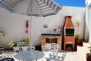 BBQ/picnic area - Corona Hostel (Poços de Caldas)