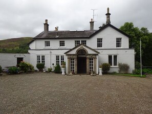 Exterior - Elibank House B&B (Walkerburn)