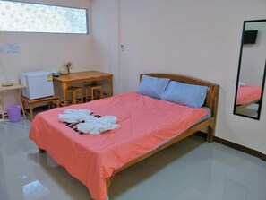 Standard Double Room | Free WiFi