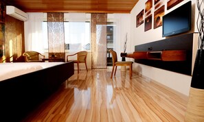 Hypo-allergenic bedding, desk, laptop workspace, free WiFi - Hotel Restaurant Es Lämmche (Breuberg)