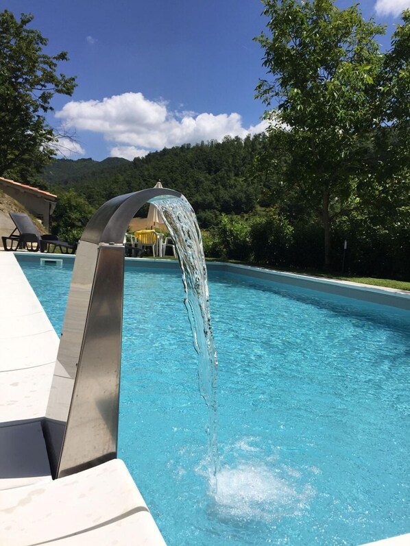 Piscine extérieure (ouverte en saison)