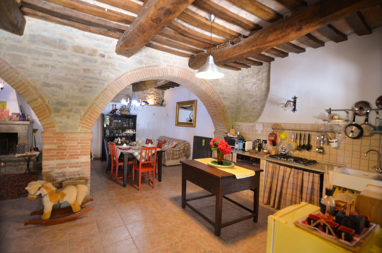 Monolocale Economy | Cucina privata | Frigorifero, forno, piano cottura, bollitore elettrico