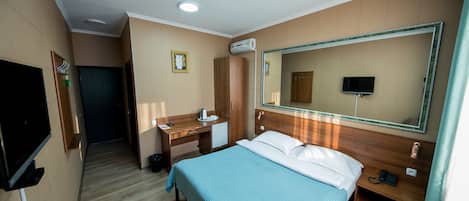 Chambre Double Standard | Literie de qualité supérieure, matelas mémoire de forme