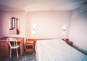 Doppelzimmer | Zimmersafe, Schreibtisch, schallisolierte Zimmer, kostenloses WLAN