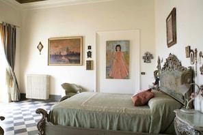 1 bedroom, premium bedding, rollaway beds, free WiFi