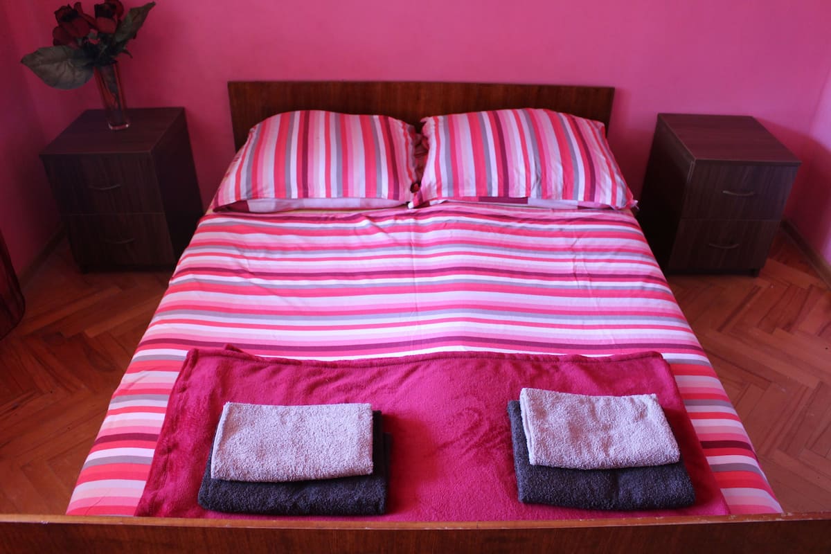 Standard Double Room, 1 Double Bed, Non Smoking | Egyptian cotton sheets, premium bedding, Tempur-Pedic beds