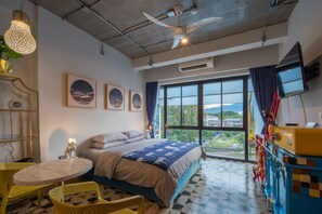 Superior Room | Minibar, in-room safe, blackout drapes, soundproofing