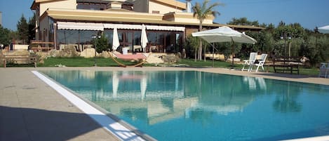 Utomhuspool