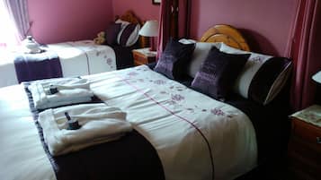 Family Suite | 1 bedroom, premium bedding, desk, iron/ironing board