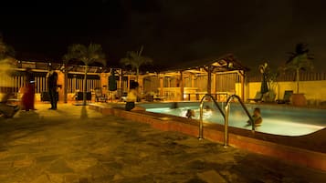 Piscina all'aperto