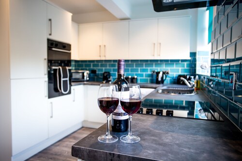 Entire House Tamworth