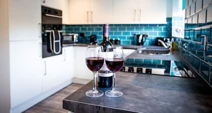 Entire House Tamworth