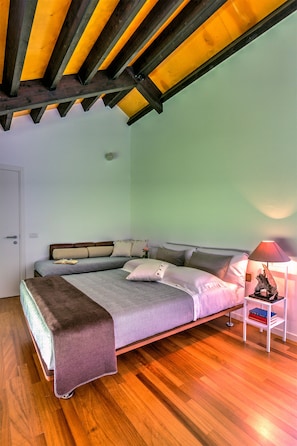 1 bedroom, soundproofing, iron/ironing board, free cots/infant beds