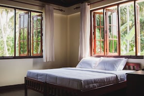 Deluxe Room | Insonorización, tabla de planchar con plancha y wifi gratis