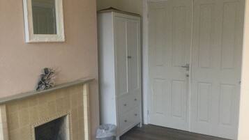 Deluxe Double Room Single Use | 1 bedroom, Egyptian cotton sheets, premium bedding, minibar