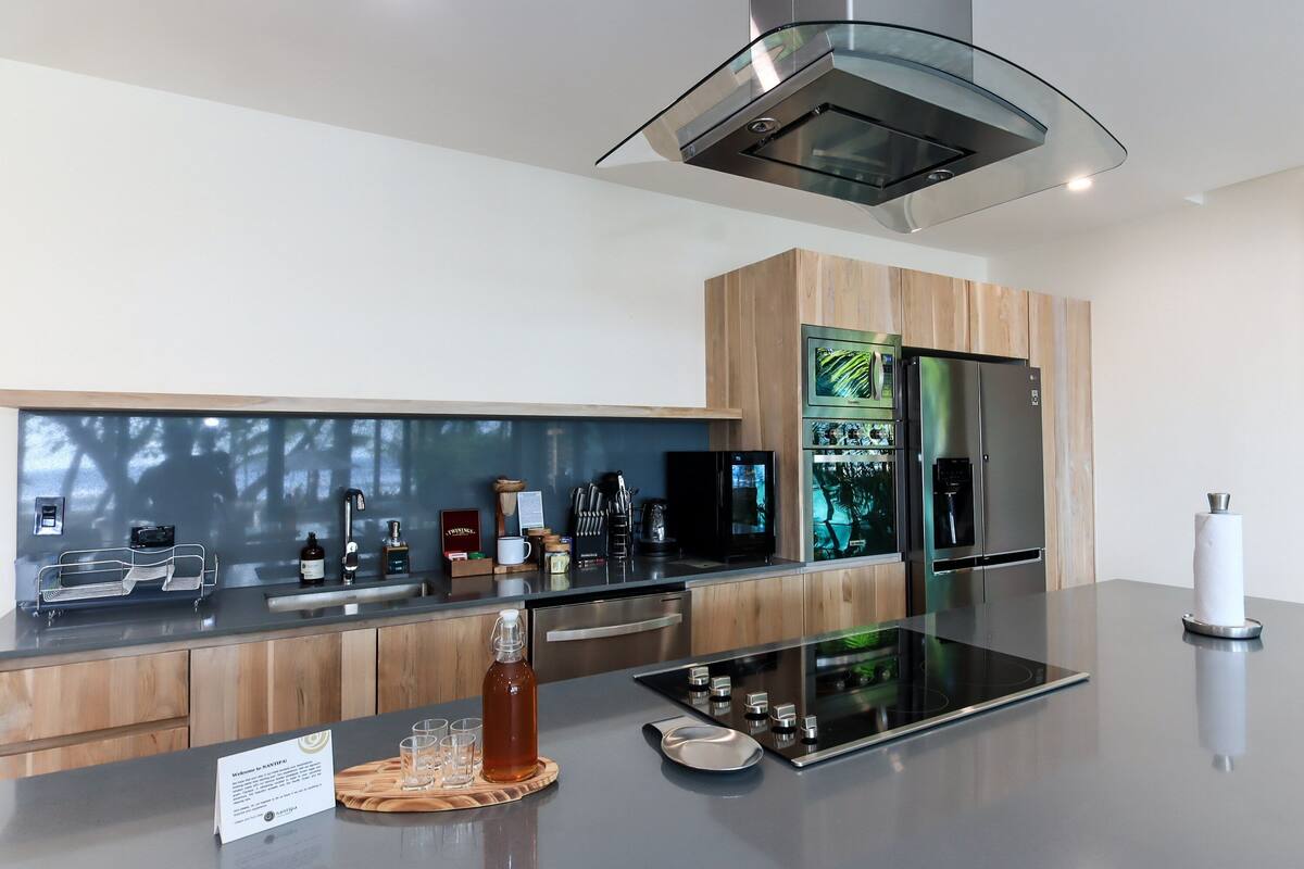 luxury villa, private pool, ocean view | private kitchen