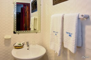 Bathroom - Hotel Serena Palace (Douala)