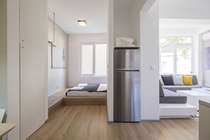 Appartement, non-fumeurs, balcon | 1 chambre, décoration personnalisée, ameublement personnalisé, bureau