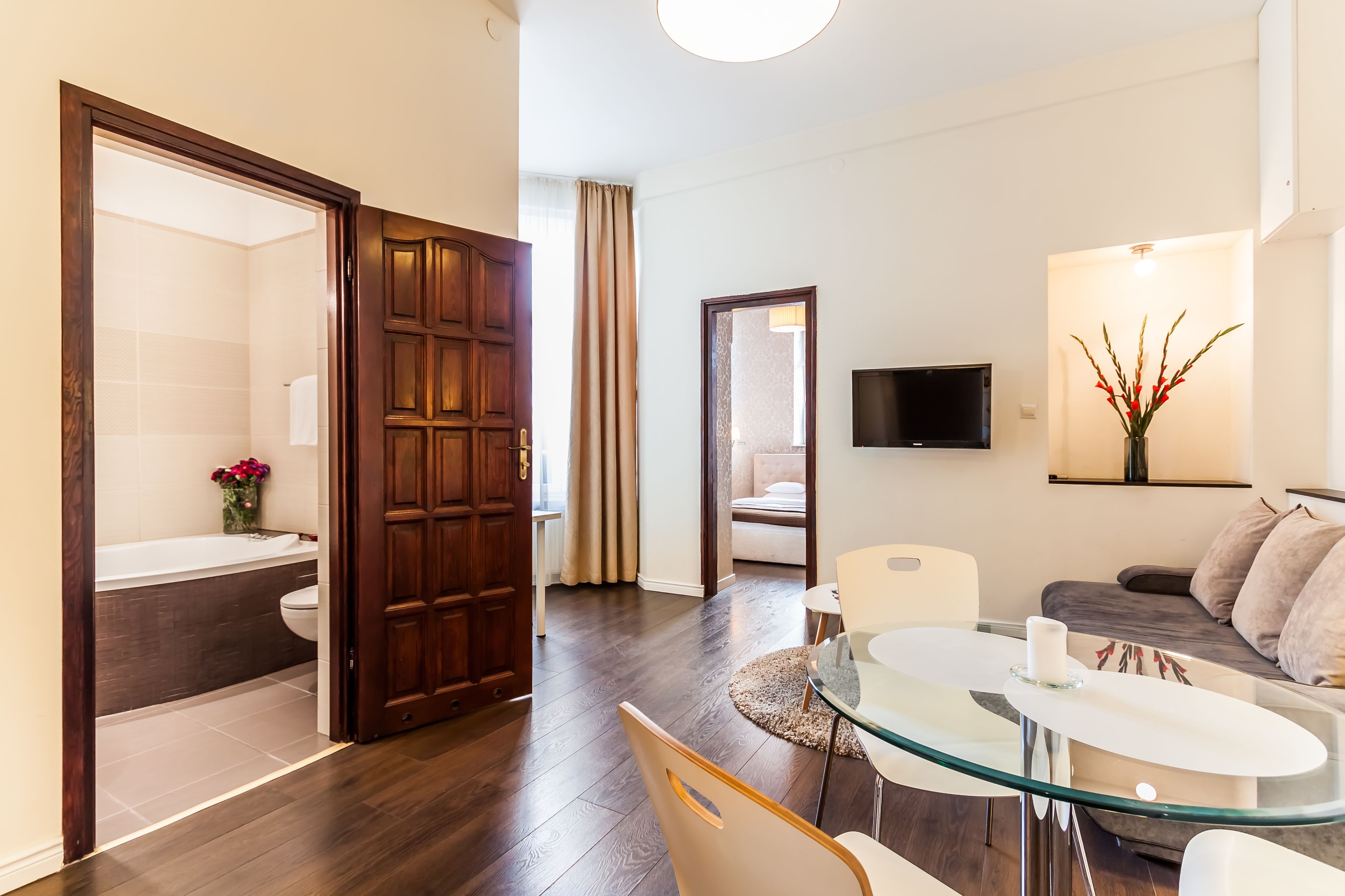 apartment, 1 bedroom | hypo-allergenic bedding, individually decorated, individually furnished