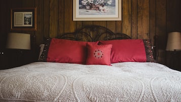 Deluxe-Einzelzimmer, 1 King-Bett, Gartenblick | Bettwäsche aus ägyptischer Baumwolle, hochwertige Bettwaren