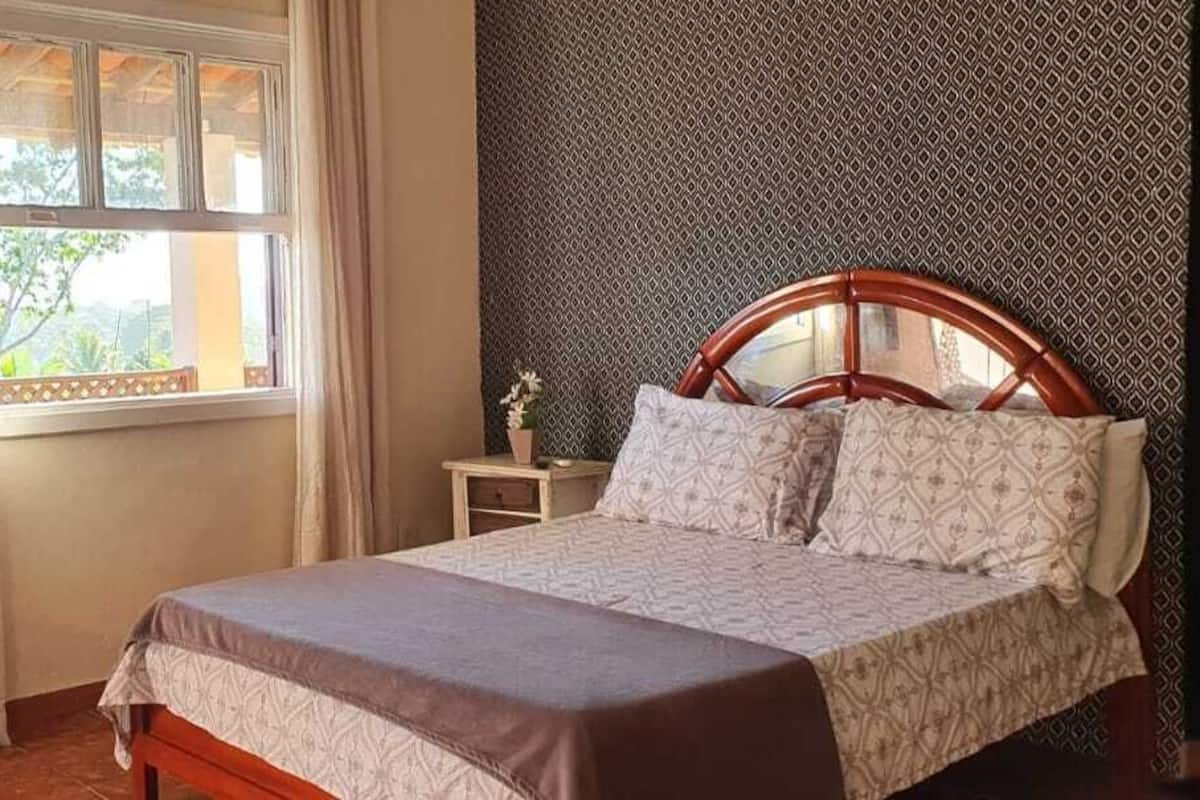 Suíte com Vista para o Lago (Bloco Sol) | 1 bedroom, blackout curtains, free WiFi
