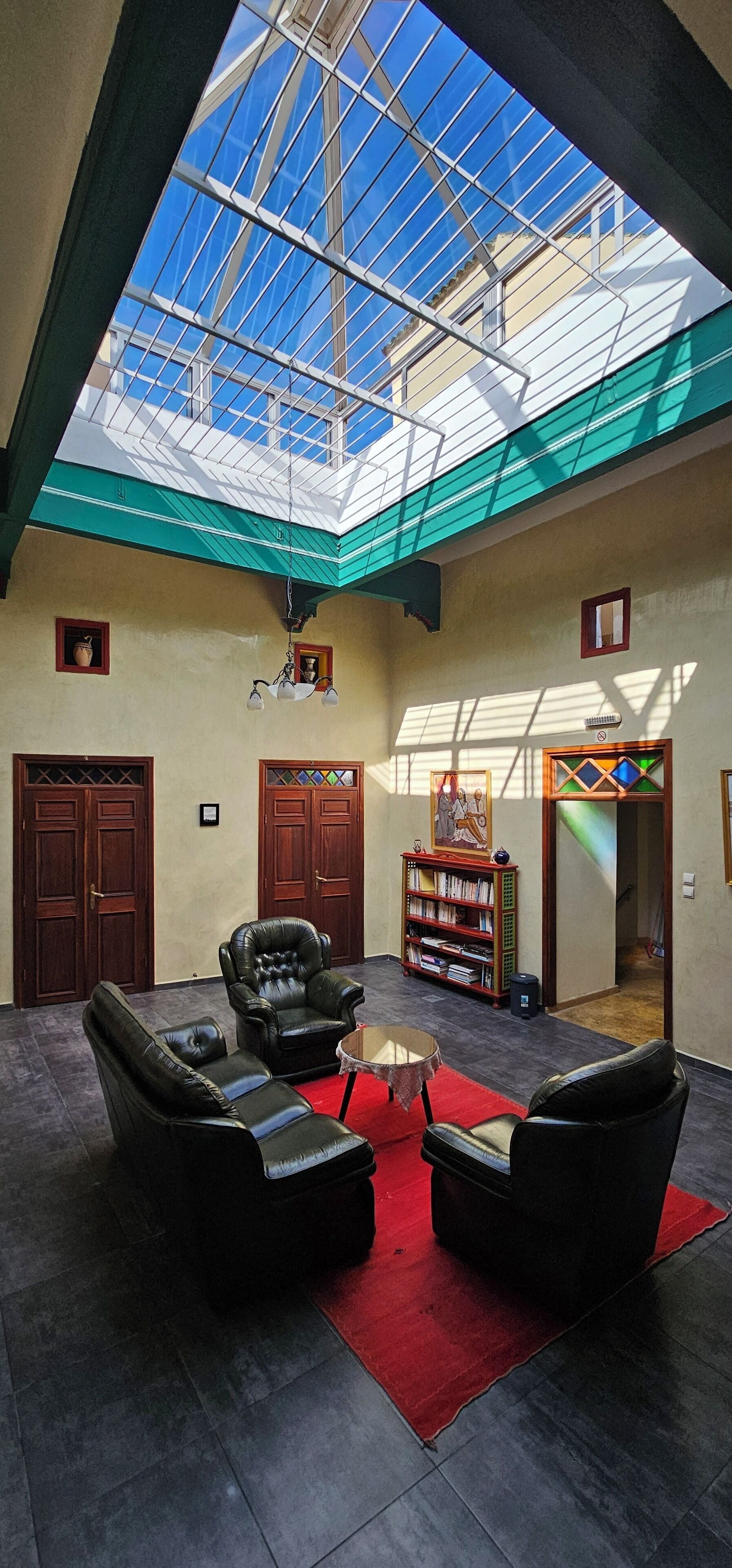 Coin salon dans le hall