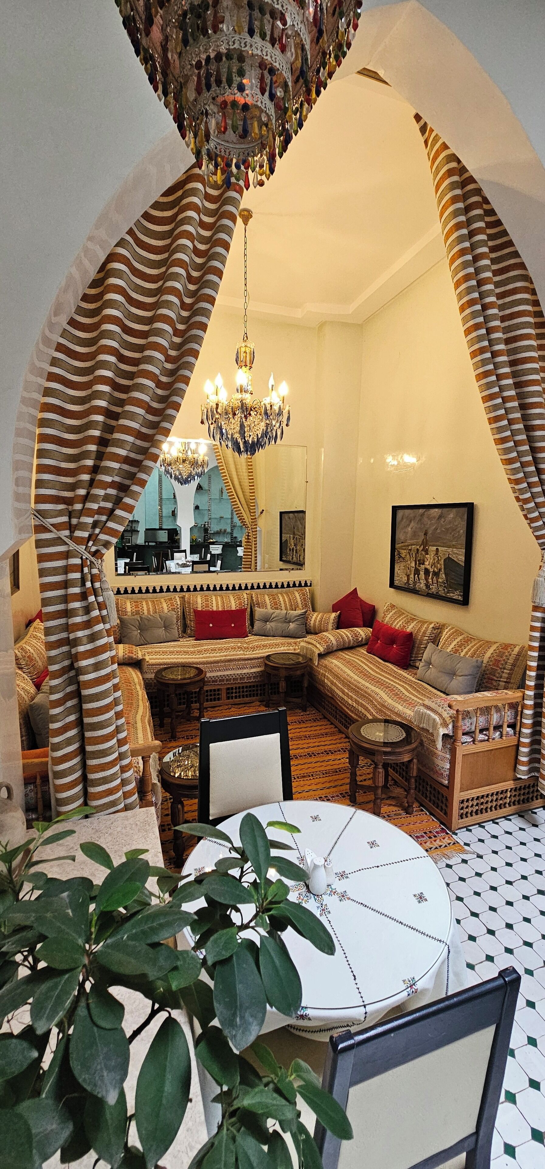 Se sirven desayunos y almuerzos, cocina local e internacional