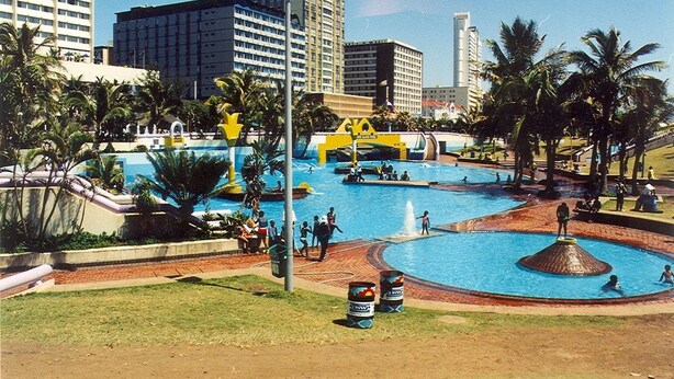 Beach - N-Self Catering Lodge (Durban)