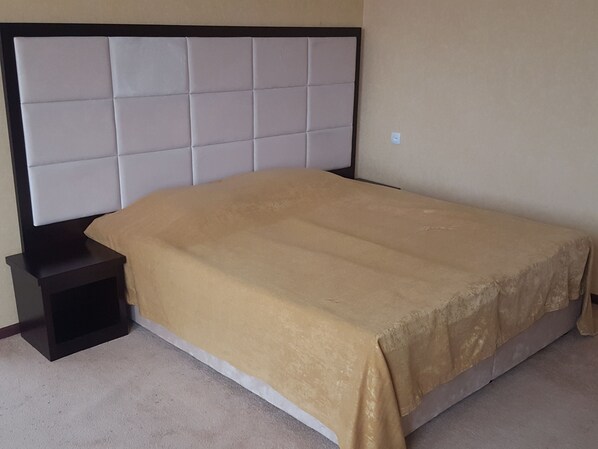 Decoración personalizada, muebles diferentes y insonorización 