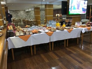 Dining - Hotel Dior (Tandil)