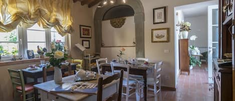 Petit déjeuner continental compris tous les jours