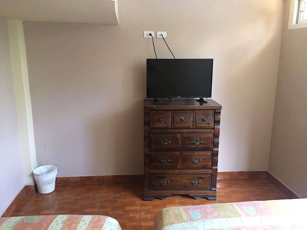 classic single room, non smoking | in-room safe, desk, free wifi, bed sheets