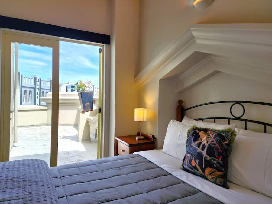 Deluxe Apartment, 2 Bedrooms | Iron/ironing board, free cots/infant beds, free WiFi, bed sheets