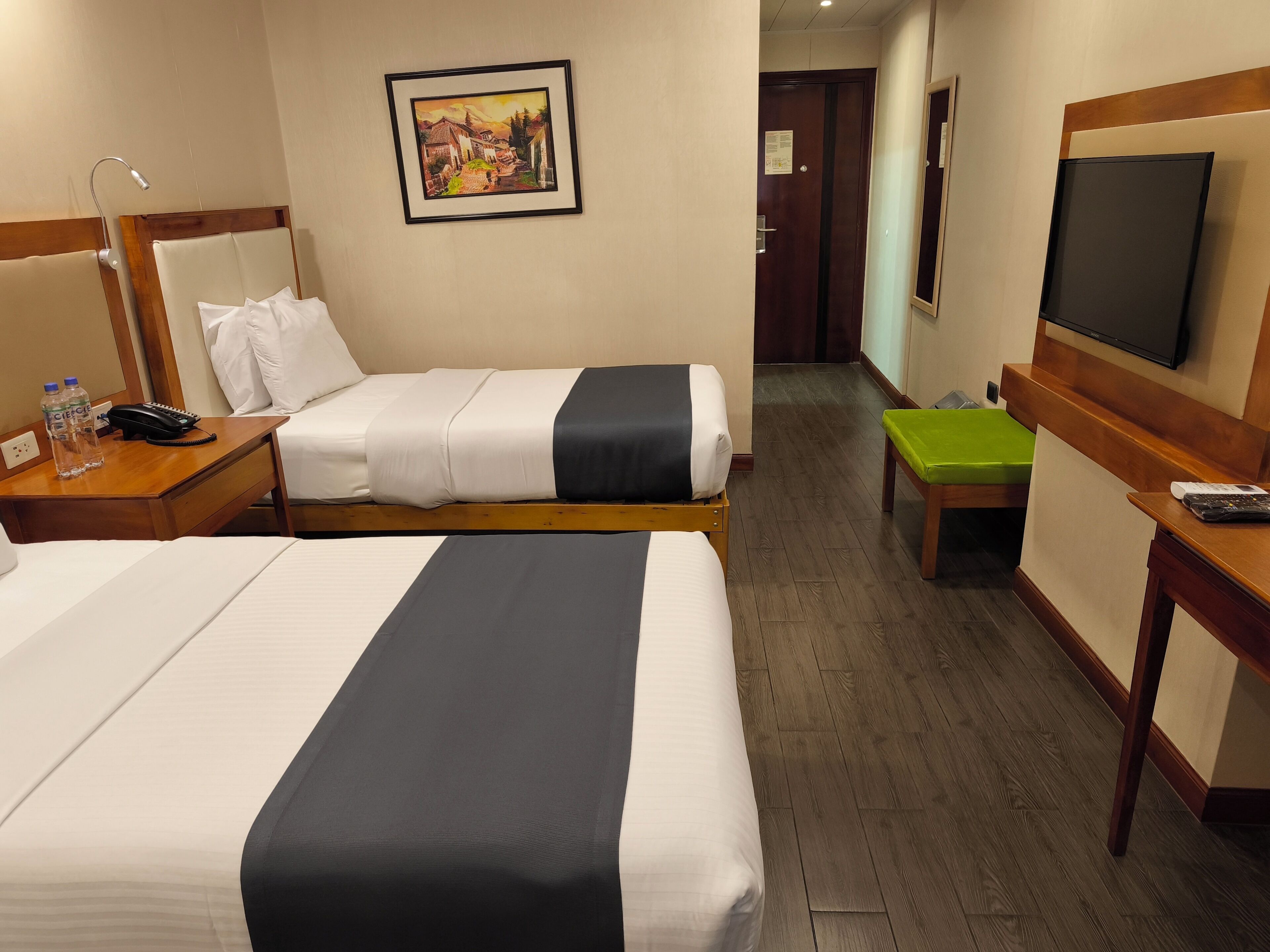 Standard Twin Room | Hypo-allergenic bedding, desk, soundproofing, iron/ironing board