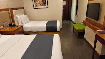 Standard Twin Room | Hypo-allergenic bedding, desk, soundproofing, iron/ironing board