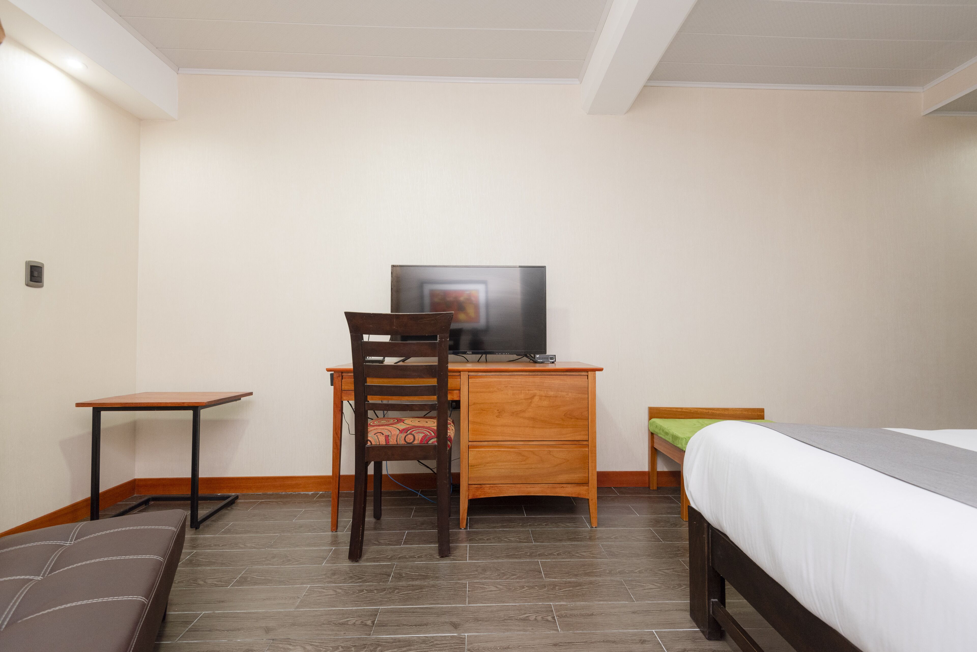 standard double room | hypo-allergenic bedding, desk, soundproofing, iron/ironing board