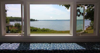 Beachfront Getaway: Acadia & Bar Harbor, A/C, Fire Pit, Gazebo-New for 2025.