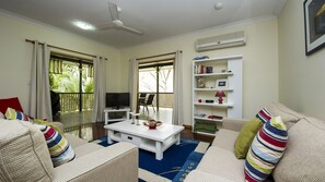 TV, DVD player - Marramaninjie, Arcadia (Arcadia)