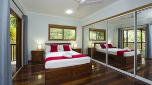 3 bedrooms, bed sheets